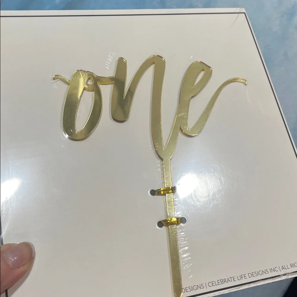 LS Designs “One” Gold Mirror Cake Topper – First Birthday – New in package